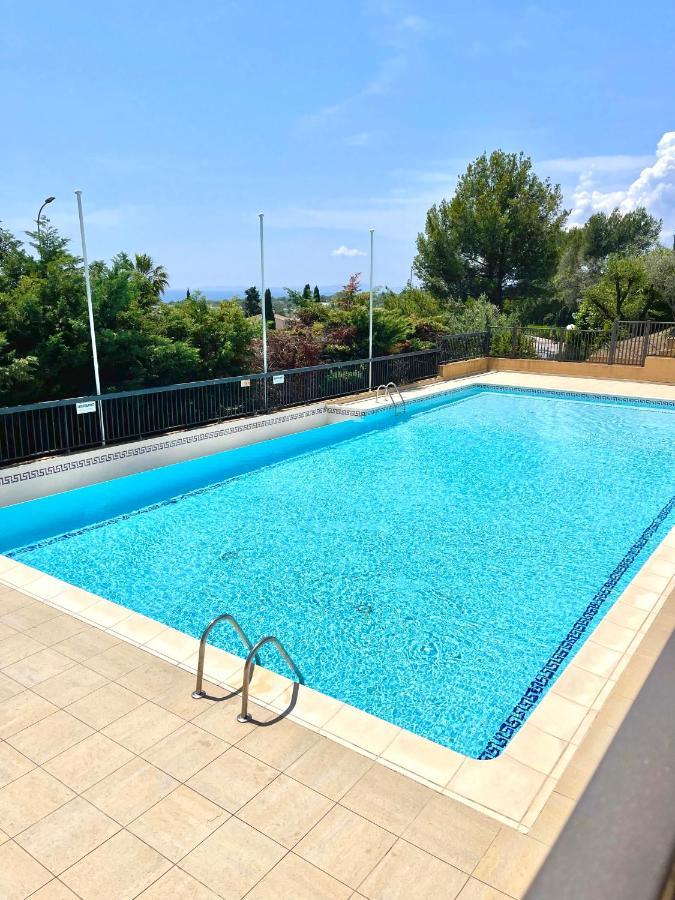 Appartement Vue Exceptionnelle Saint-Raphael  Bagian luar foto