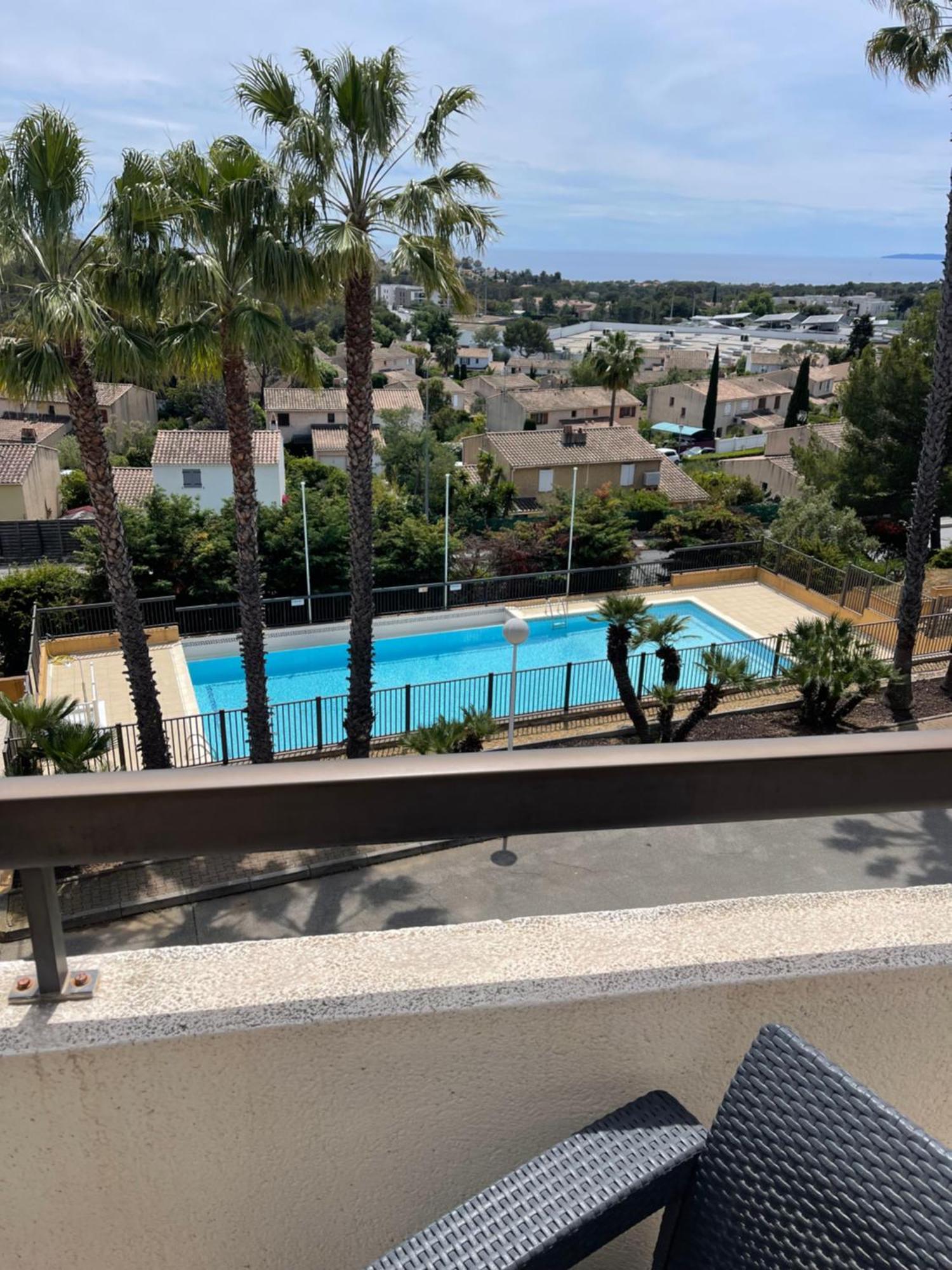 Appartement Vue Exceptionnelle Saint-Raphael  Bagian luar foto